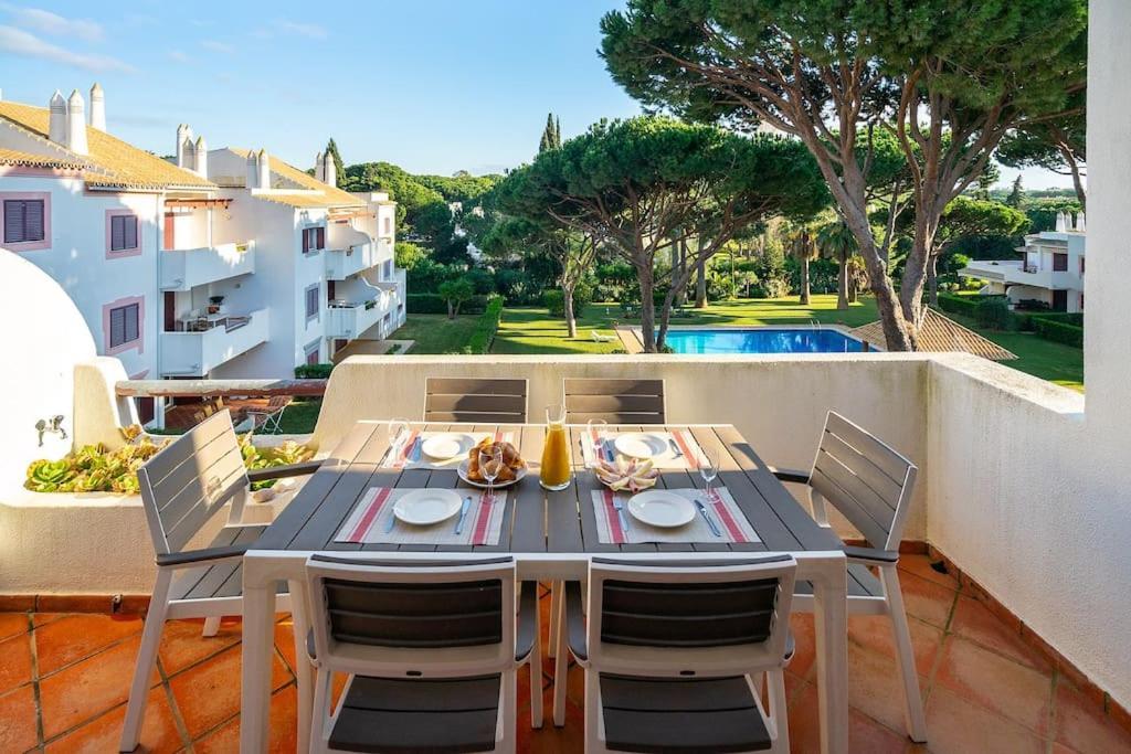 Family Pool & Terrace